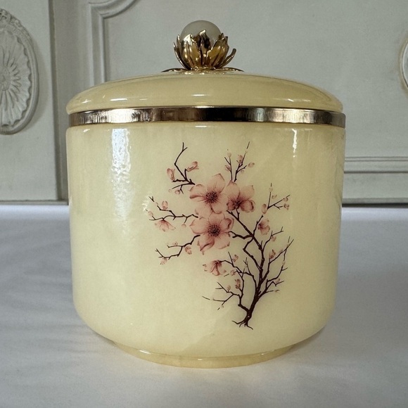 Vintage Hand Carved Genuine Alabaster Jar with lid - Picture 9 of 16